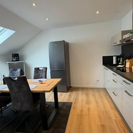 Apartament Moderne Gemuetliche City-wohnung Mit Kueche & Tv Würselen
