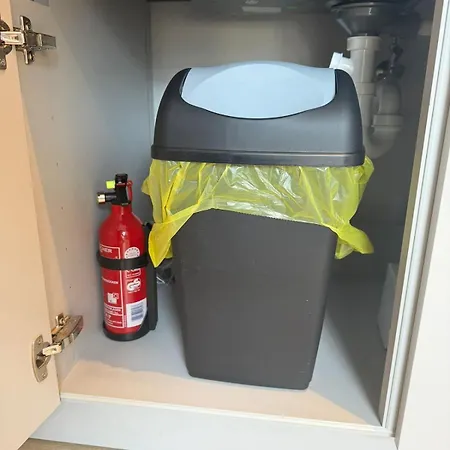 Apartament Moderne Gemuetliche City-wohnung Mit Kueche & Tv Würselen