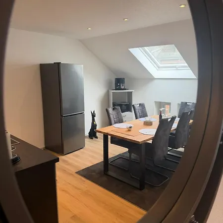Moderne Gemütliche City-wohnung Mit Küche&tv * Würselen