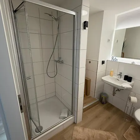 Moderne Gemuetliche City-wohnung Mit Kueche & Tv Apartament *