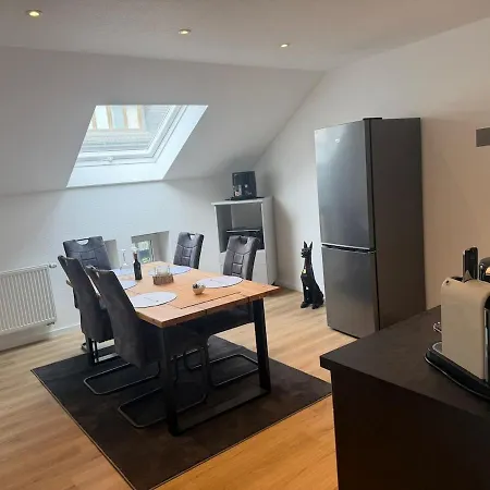 Moderne Gemuetliche City-wohnung Mit Kueche & Tv